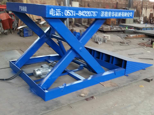 發(fā)往深圳的卸貨臺...